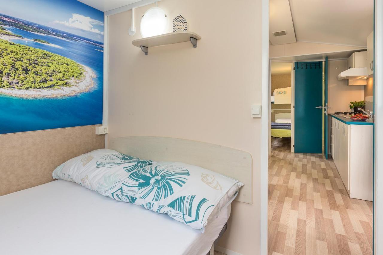 West Coast Mobilhome With Xxl Terrace Tar-Vabriga Esterno foto
